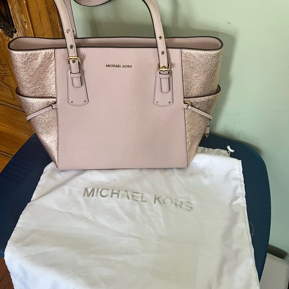 Michael Kors leather pink sparkly purse - Picture 7 of 9